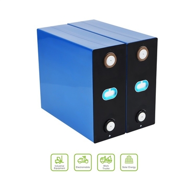 Prismatische Zelle Rechargable LFP 3.2v 302ah LiFePO4 mit langen Zyklen für Wohn-ESS